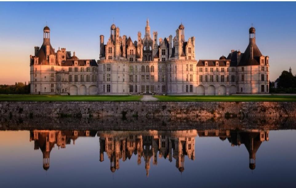 Chambre Fleurs De Lys Proche Zooparc De Beauval Et Des Chateaux De La Loire Couffy エクステリア 写真